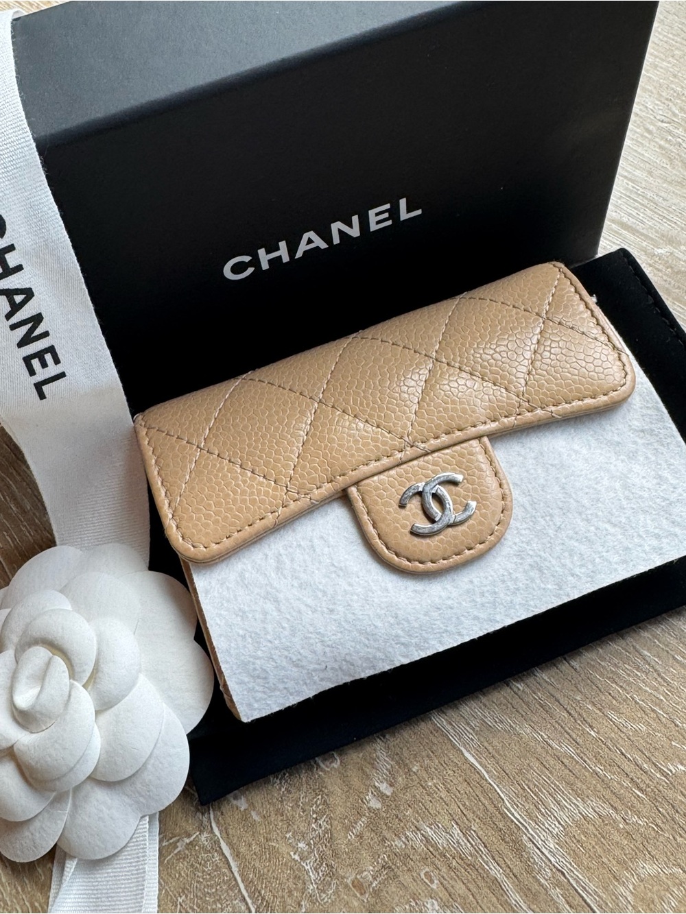 CHANEL Beige Quilted Caviar Leather Card Holder with Silver CC
